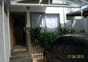 Foto 1 de Sobrado com 3 Quartos à venda, 110m² em Jardim Alzira, São Paulo