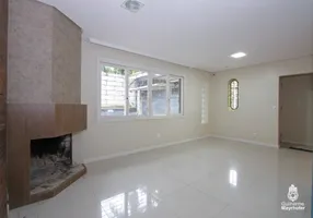 Foto 1 de Casa com 3 Quartos à venda, 269m² em Chácara das Pedras, Porto Alegre