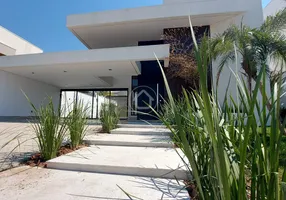 Foto 1 de Casa com 3 Quartos à venda, 250m² em Condominio Florais Italia, Cuiabá