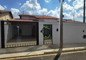 Foto 1 de Casa com 2 Quartos para alugar, 130m² em Vila Florida, Araraquara