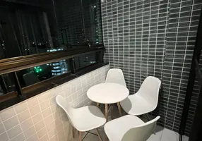 Foto 1 de Apartamento com 2 Quartos para alugar, 51m² em Graças, Recife