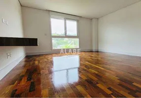 Foto 1 de Casa de Condomínio com 4 Quartos para venda ou aluguel, 424m² em Chácara Santo Antônio, São Paulo