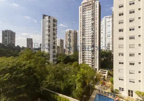 Foto 1 de Apartamento com 4 Quartos para venda ou aluguel, 272m² em Panamby, São Paulo