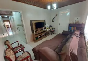 Foto 1 de Casa com 2 Quartos à venda, 65m² em Retiro, Salvador