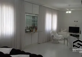 Foto 1 de Apartamento com 4 Quartos à venda, 236m² em Pitangueiras, Guarujá