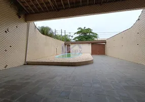 Foto 1 de Casa com 4 Quartos à venda, 260m² em Gaviotas, Itanhaém