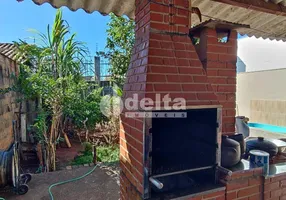 Foto 1 de Casa com 2 Quartos à venda, 150m² em Nova Uberlandia, Uberlândia