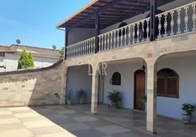 Foto 1 de Casa com 3 Quartos à venda, 209m² em Eymard, Belo Horizonte