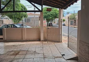 Foto 1 de Casa com 2 Quartos à venda, 181m² em Vila Xavier, Araraquara