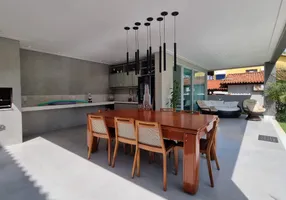 Foto 1 de Casa de Condomínio com 6 Quartos à venda, 341m² em Guarajuba, Camaçari