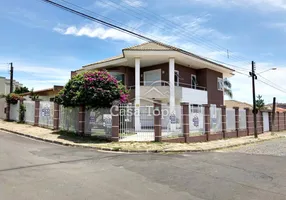 Foto 1 de Casa com 4 Quartos à venda, 430m² em Órfãs, Ponta Grossa