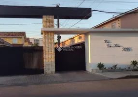 Foto 1 de Casa de Condomínio com 2 Quartos à venda, 45m² em Rio Branco, Canoas