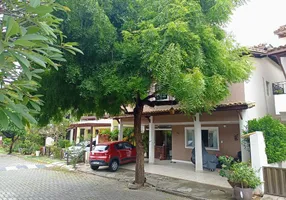 Foto 1 de Casa com 5 Quartos à venda, 300m² em Stella Maris, Salvador
