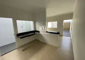 Foto 1 de Casa com 2 Quartos à venda, 58m² em Laranjeiras, Uberlândia