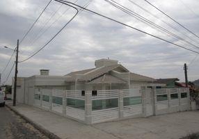 Foto 1 de Casa com 3 Quartos à venda, 200m² em Jardim Das Avenidas, Araranguá