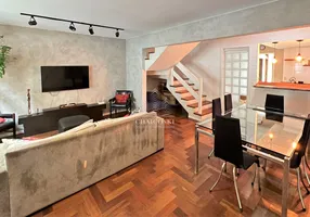 Foto 1 de Casa com 3 Quartos à venda, 191m² em Santa Felicidade, Curitiba