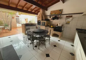 Foto 1 de Casa com 4 Quartos à venda, 186m² em Jardim Roberto Benedetti, Ribeirão Preto