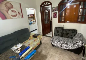 Foto 1 de Casa com 2 Quartos para alugar, 60m² em Olinda, Nilópolis