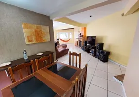 Foto 1 de Casa com 4 Quartos à venda, 234m² em Areal, Pelotas