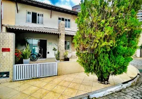 Foto 1 de Casa com 3 Quartos à venda, 213m² em Ponto Novo, Aracaju