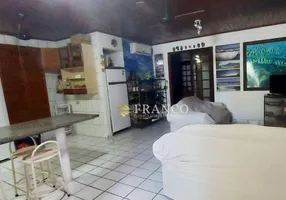 Foto 1 de Casa de Condomínio com 2 Quartos à venda, 90m² em Saco da Ribeira, Ubatuba