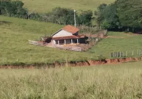 Foto 1 de Fazenda/Sítio com 2 Quartos à venda, 75m² em Zona Rural, Lambari