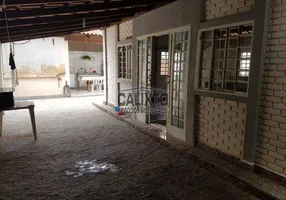 Foto 1 de Casa com 3 Quartos à venda, 190m² em Jardim América, Uberlândia