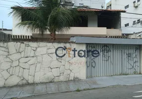 Foto 1 de Casa com 5 Quartos à venda, 300m² em Joaquim Tavora, Fortaleza