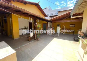 Foto 1 de Casa com 5 Quartos à venda, 350m² em Carlos Prates, Belo Horizonte