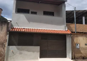 Foto 1 de Casa com 3 Quartos à venda, 140m² em Cachoeira do Vale, Timóteo