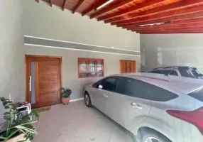 Foto 1 de Casa com 3 Quartos à venda, 120m² em Umarizal, Belém
