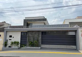 Foto 1 de Casa com 3 Quartos à venda, 180m² em Residencial Porto Dourado, Goiânia