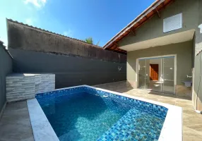 Foto 1 de Casa com 2 Quartos à venda, 55m² em Balneario Campos Eliseos, Itanhaém