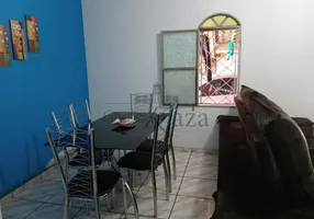 Foto 1 de Casa com 5 Quartos à venda, 196m² em Conjunto Residencial Trinta e Um de Março, São José dos Campos