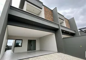 Foto 1 de Casa com 3 Quartos à venda, 181m² em Iririú, Joinville