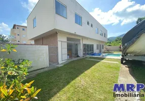 Foto 1 de Sobrado com 9 Quartos à venda, 304m² em Lagoinha, Ubatuba