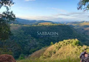 Foto 1 de Fazenda/Sítio com 4 Quartos à venda, 34000m² em Secretário, Petrópolis