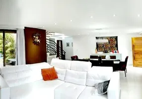 Foto 1 de Casa com 5 Quartos à venda, 257m² em Jardim Excelsior, Cabo Frio