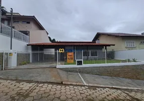 Foto 1 de Casa com 3 Quartos para alugar, 162m² em Fazendinha, Itajaí