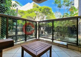 Foto 1 de Apartamento com 2 Quartos para alugar, 55m² em Lagoa, Rio de Janeiro