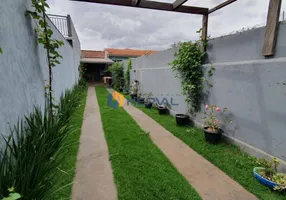 Foto 1 de Fazenda/Sítio com 2 Quartos à venda, 334m² em Parque Palmeiras, Maringá