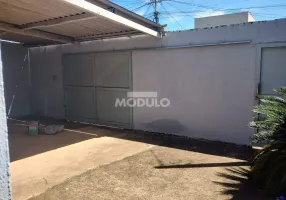 Foto 1 de Casa com 2 Quartos à venda, 65m² em Jardim Europa, Uberlândia