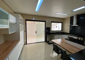 Foto 1 de Casa com 3 Quartos à venda, 239m² em Jardim Maria Lúcia, Araras