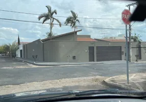 Foto 1 de Casa com 3 Quartos à venda, 130m² em Olinda, Uberaba