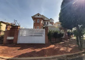 Foto 1 de Casa com 3 Quartos à venda, 356m² em Ribeirânia, Ribeirão Preto