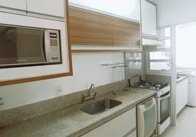 Foto 1 de Apartamento com 3 Quartos para alugar, 91m² em Jurerê, Florianópolis