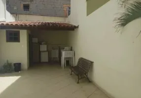 Foto 1 de Casa com 2 Quartos à venda, 176m² em Vila Menck, Osasco