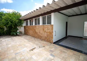Foto 1 de Casa com 3 Quartos à venda, 182m² em Centro, São Roque