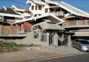 Foto 1 de Casa com 3 Quartos para venda ou aluguel, 1100m² em Centro, Portão