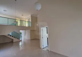 Foto 1 de Casa de Condomínio com 3 Quartos para alugar, 270m² em Jardim Inconfidência, Uberlândia